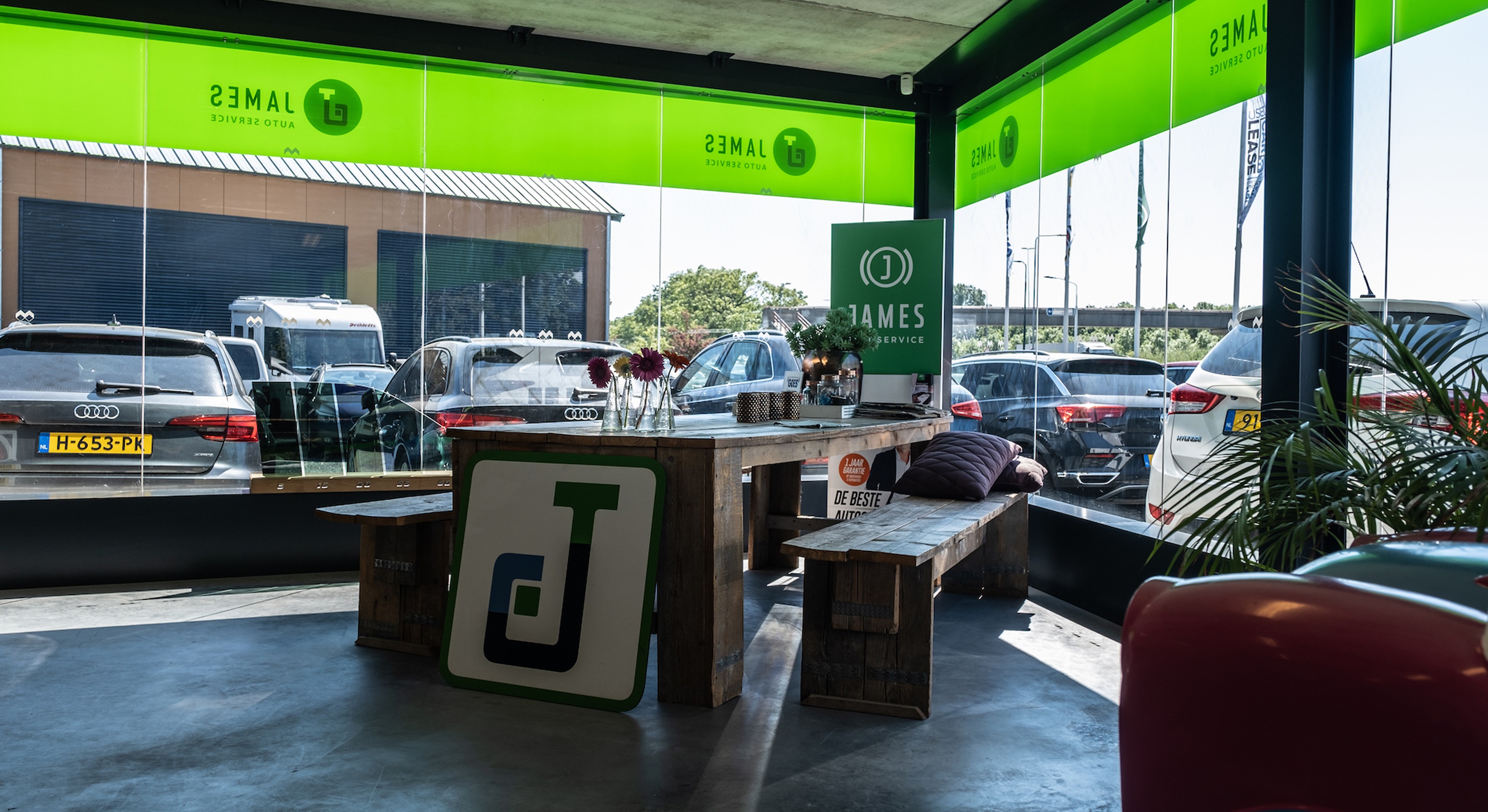 Content 22_content_image_1779860266643225473.jpg Receptionist | Autoservice Goes