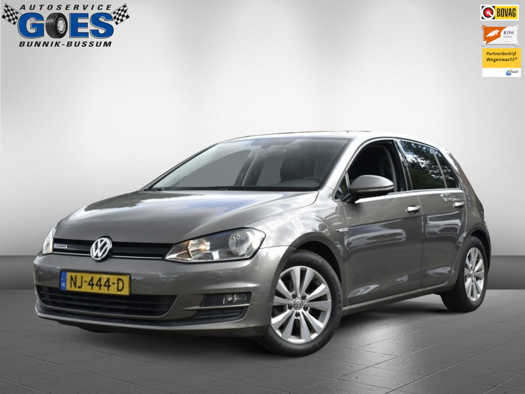 Volkswagen Golf 1.0 TSI Camera /Navigatie /Dealer onderhouden 56429670-0.jpg | Autoservice Goes